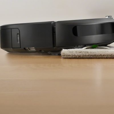 aspirator Roomba la obstacole