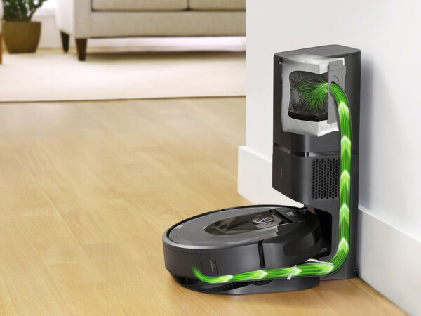 Aspirator Roomba i7+ cu statie de incarcare Clean Base