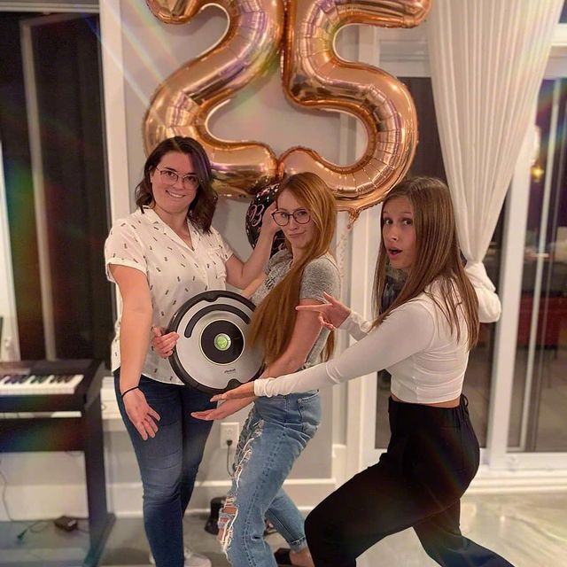 Repost @cynthialeitner #iRobot #Roomba #Braava #roboticvacuumcleaner #roboticmop #robotaspirator #robotmop #sparklingclean #robot #robots #robotic #curatluna #curateniegenerala #curatenie #spotlessclean #sparklingclean #curat #murdar #aspirator #aspir #robot #robotdecuratenie #robotcasnic #roboti #curatenieautomata #iRobotRoomba #iRobotBraava #casacurata #interiordesign