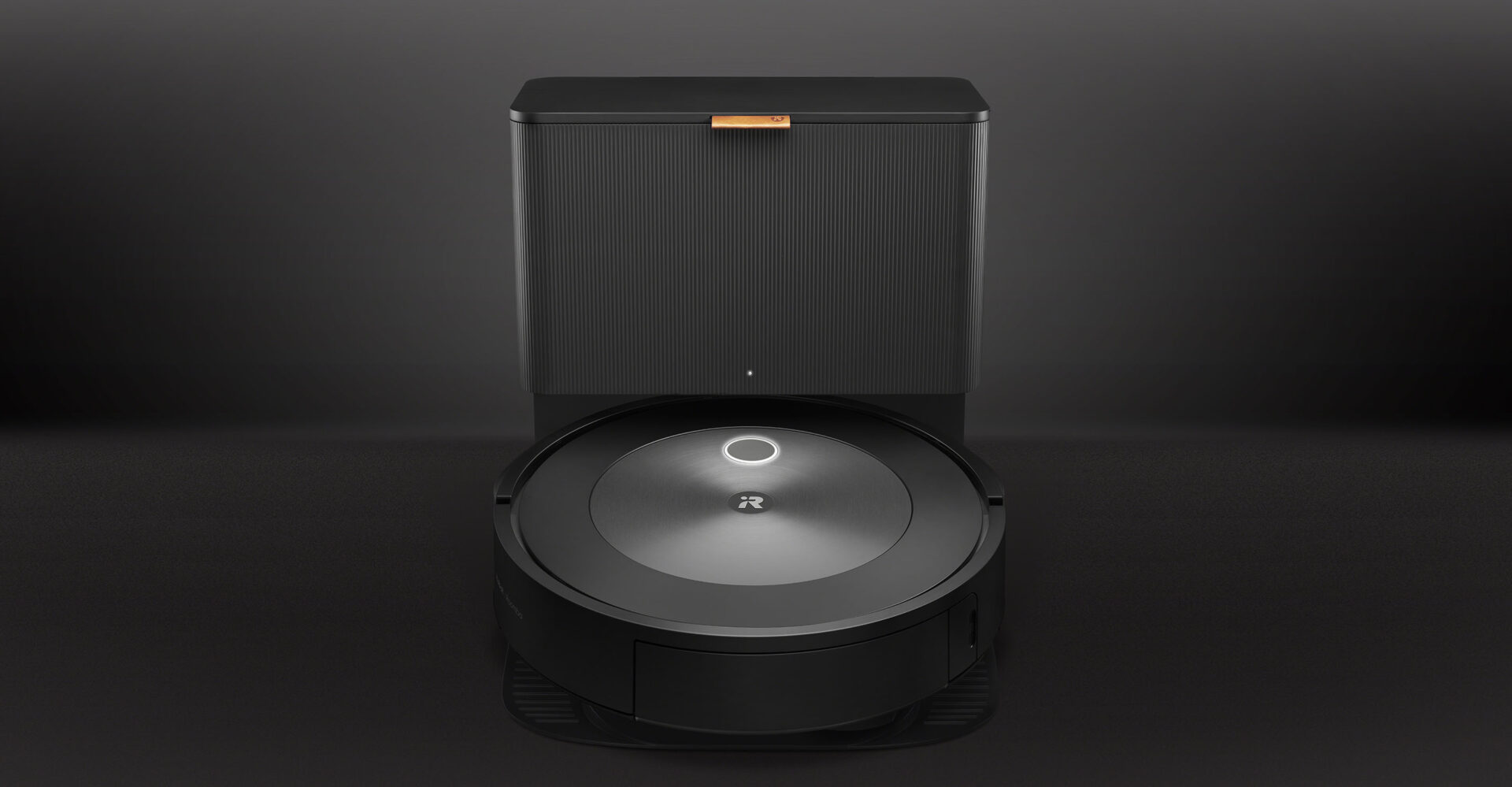 Aspiratorul robot Roomba® j7+. Inovatie in materie de curatenie.